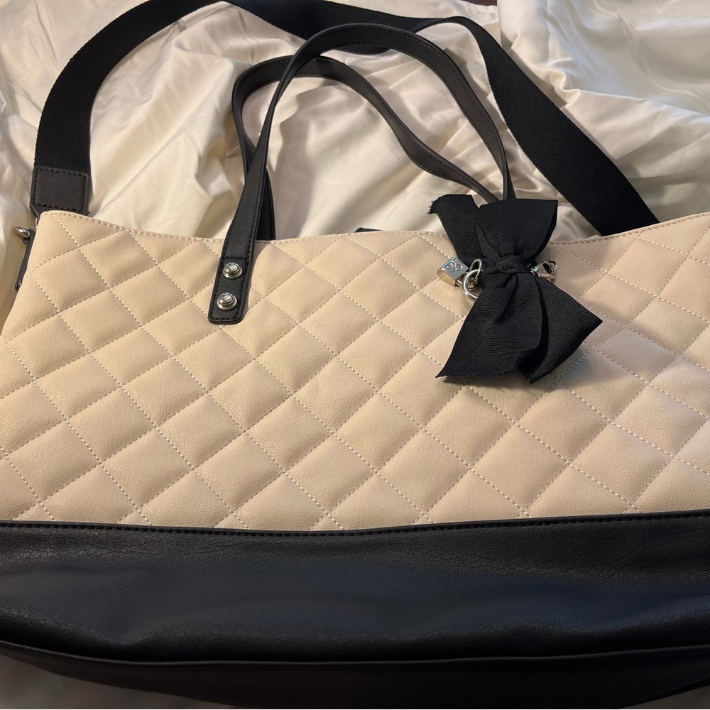 Jessica Simpson Medium sized purse